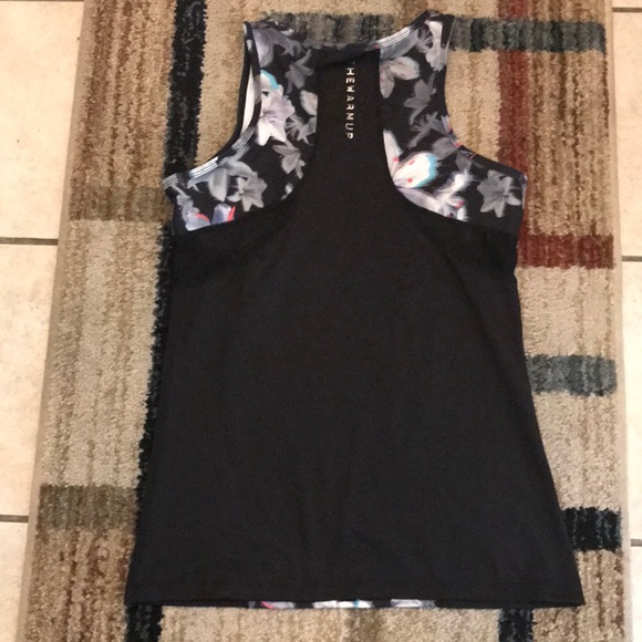 Jessica Simpson workout tank - Picture 2 of 3